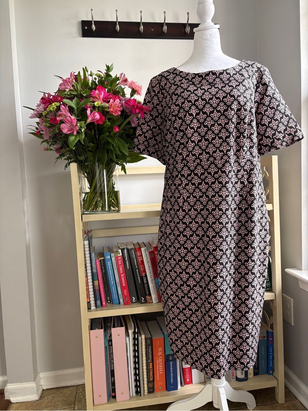 Boden Taila Textured Printed Sheath Dress